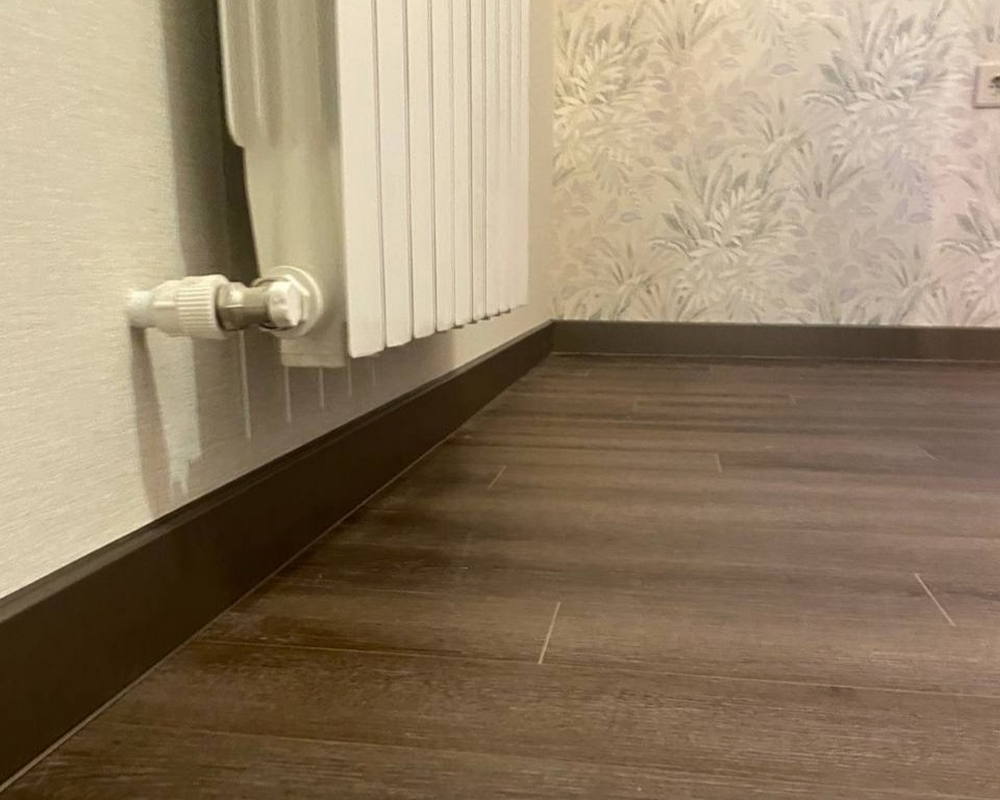 Плинтус ХДФ Dollken Cubu Flex Life 80мм х 2,5 м 1245 Шампань