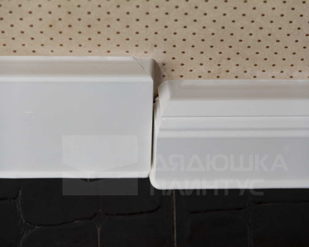 Плинтус ХДФ Dollken Cubu Hamburg Style 80мм х 2,5 м 1144 Черный