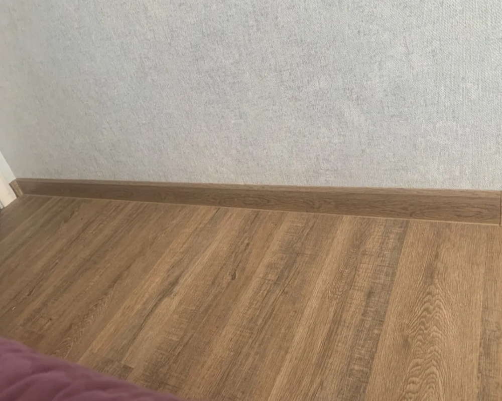 Плинтус ПВХ MAGIC STIСK 77мм 2,2 м MS12 Ятоба