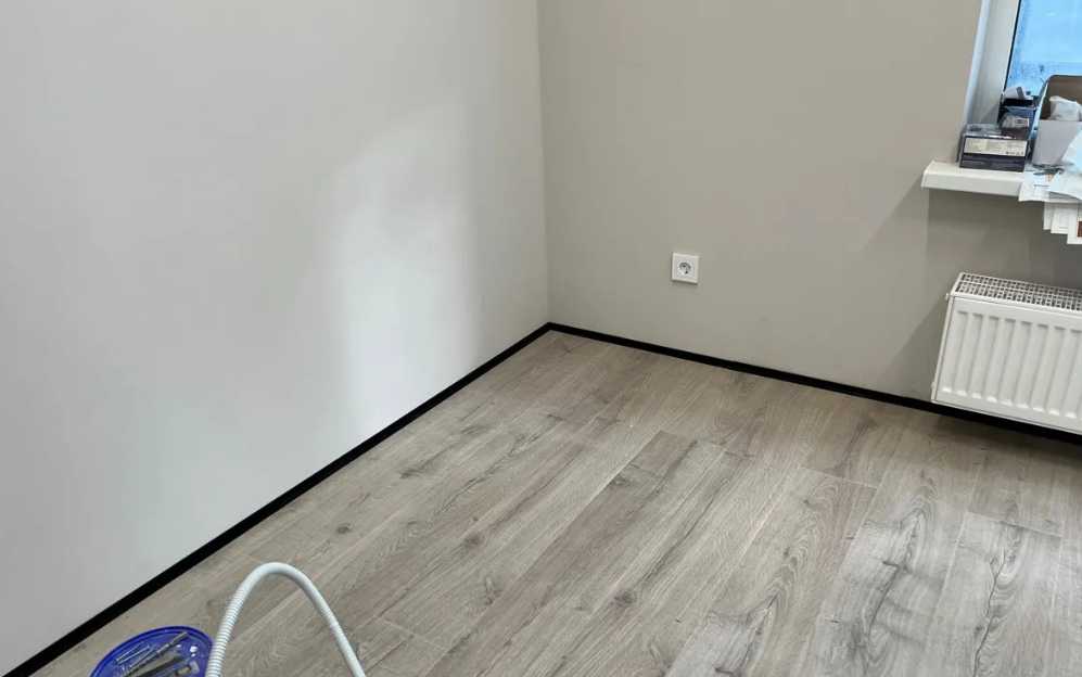 Микроплинтус MSAPL 01.2700.15 Анод черный