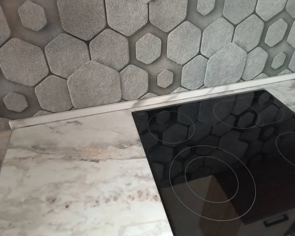 Плинтус для столешниц прямоугольный ПВХ Волшебная палочка 25*12мм 3м 001 Белый