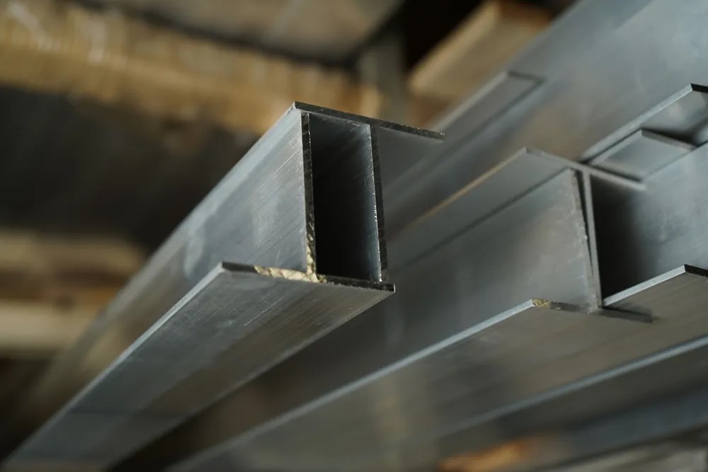 Тавр 20х15 мм Тп 03.2000.501л Серебро. Цена за 5 штук.