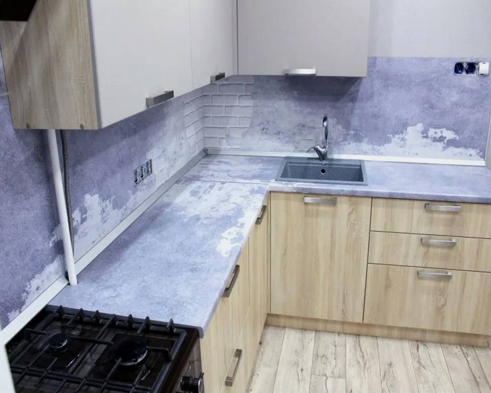 Плинтус для столешницы Алюминий 28*28мм 3,05м Серебро вогнутый